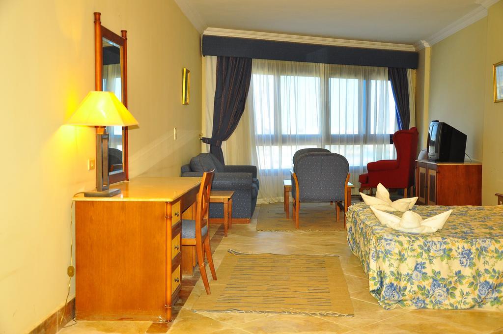 Alia Beach Resort 후르가다 객실 사진